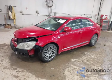 2011 Suzuki Kizashi Sport Sls z USA, uszkodzony, nr VIN JS2RF9A82B6110908